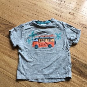 3/$10 H&M beach vibes tee